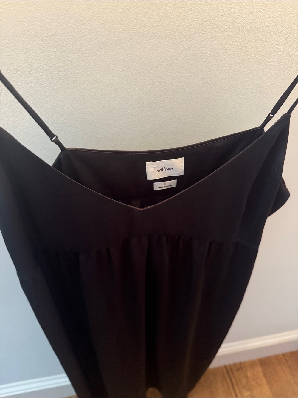Wilfred Black Strapless V-Neck Dress